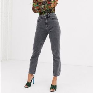 Noisy May Petite straight leg jeans